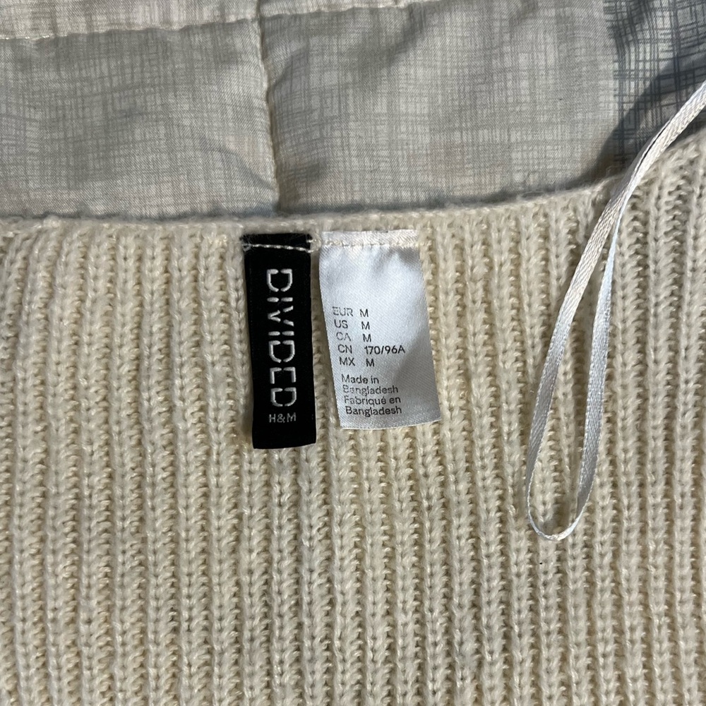 H&M Divided Off-White Ribbed Sweater - Picture 3 of 4
